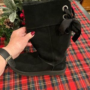 UGG “kookaburra” suede with fur lining. Boots.     Women’s size 9